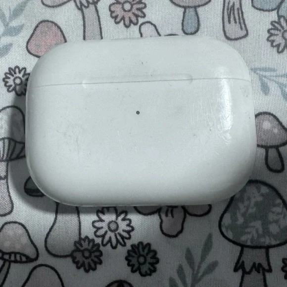 Apple - AirPods 3 Generation Lightning Charging Case